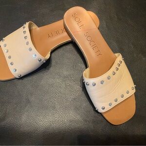 NWOT Sole Society Rose Colored Studded Sandals Size 8